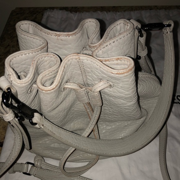 Authentic Elizabeth and James mini bucket bag - Picture 5 of 8